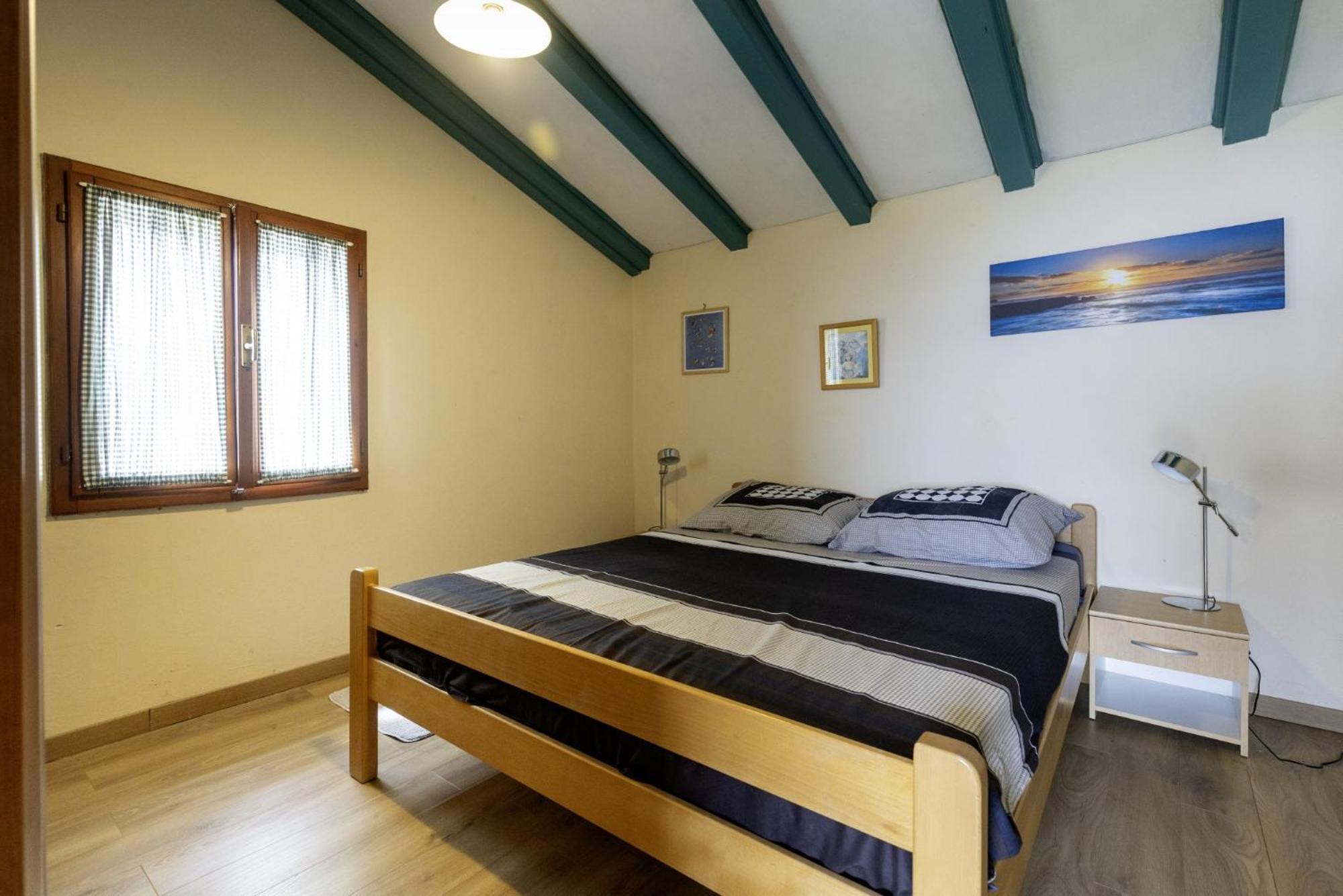 Crni In Crni - Haus Fuer 6 Personen Villa Лабин Екстериор снимка